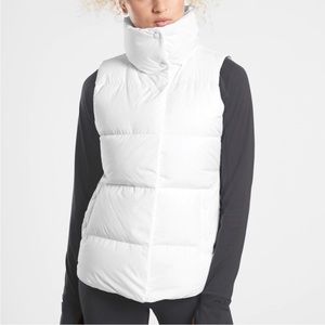 Athleta Downtown Puffer Vest - White